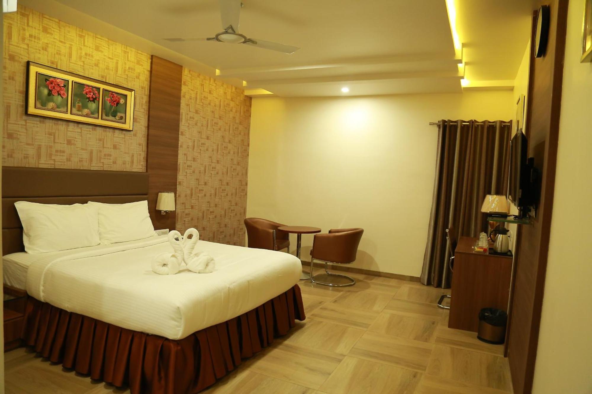Hotel Svm Grand Medipally Haydarabad Dış mekan fotoğraf
